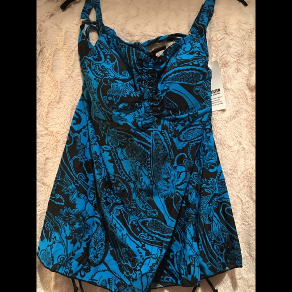 Women’s 2 piece Swim suit.